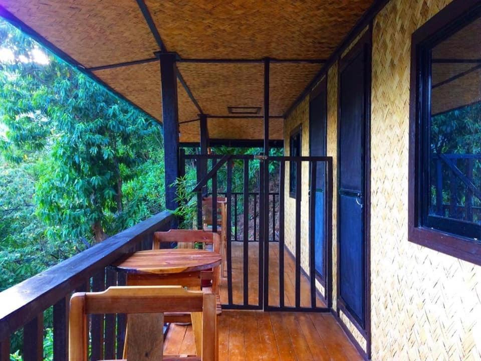Balecabugaocottagesrental エルニド エクステリア 写真